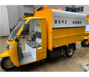 上海三輪側翻桶車